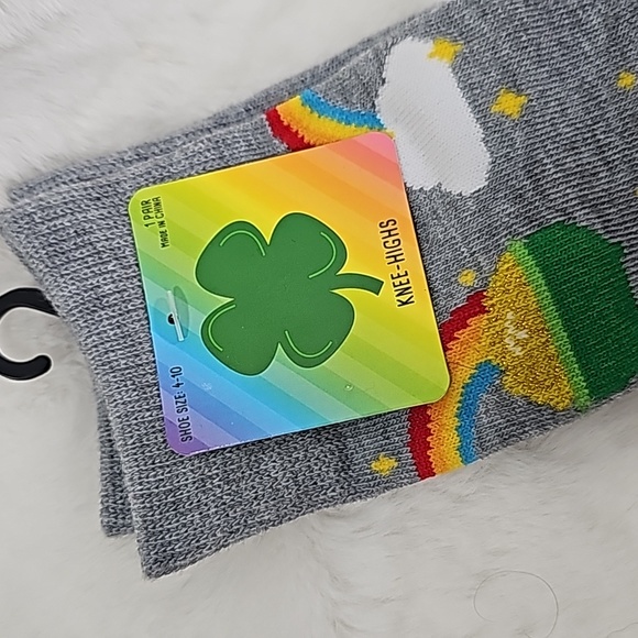 St Patrick's Day Gold at the End of Rainbow Knee High Socks Size 4-10 - Picture 2 of 5